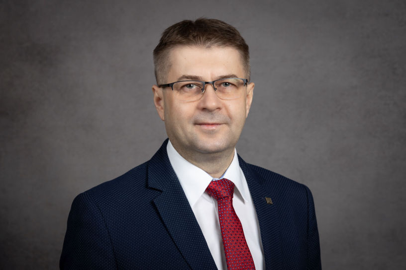 prof. dr hab. Paweł Grata
